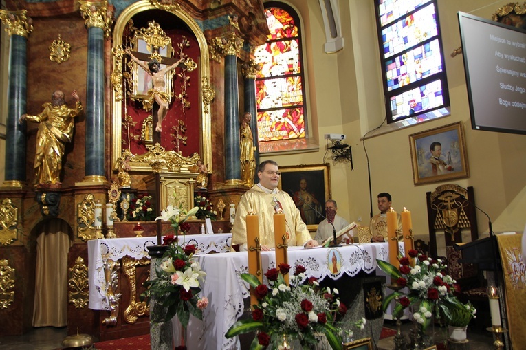 Wszyscy Święci w parafii pw. św. Jadwigi we Wrocławiu-Leśnicy