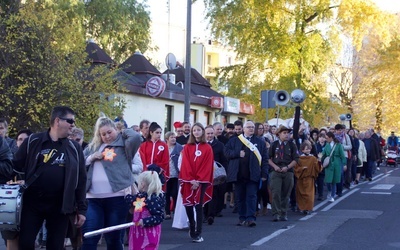 Wodzisław Śląski. Pochód świętych przeszedł przez miasto