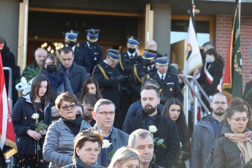 Ostatnie pożegnanie o. Krzysztofa Janasa OFMConv w Harmężach