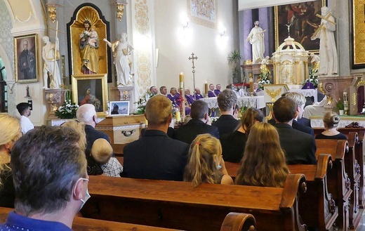 Pożegnanie śp. Pawła Mendrocha - 22-latka ze Skoczowa