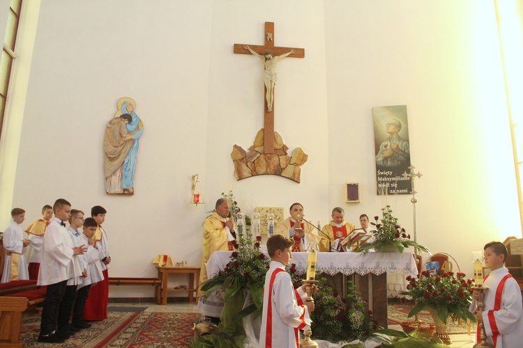 Zabrnie. 40 lat parafii