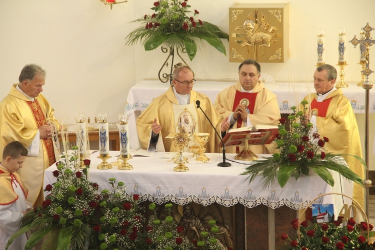 Zabrnie. 40 lat parafii