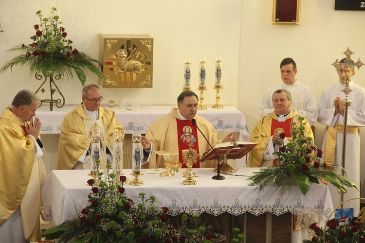 Zabrnie. 40 lat parafii