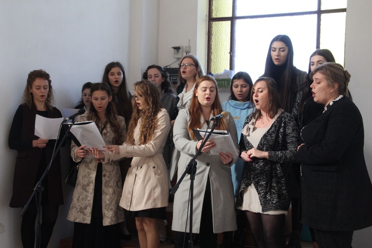 Zabrnie. 40 lat parafii