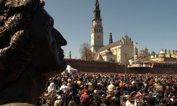 Obrali Boży kierunek życia, a przechodzili przez Jasną Górę