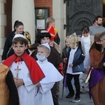 Borzęcin. Bal wszystkich świętych