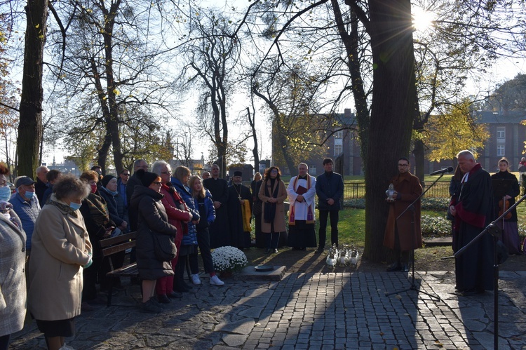 Modlitwa na Cmentarzu Nieistniejących Cmentarzy