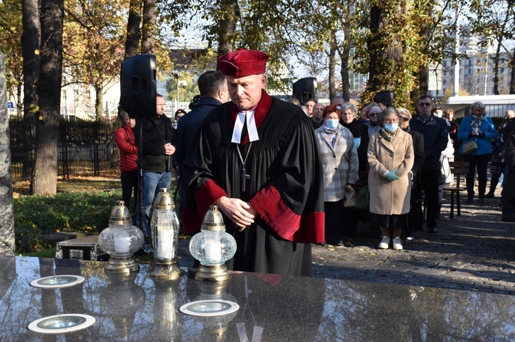 Modlitwa na Cmentarzu Nieistniejących Cmentarzy