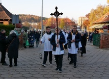 Modlitwa na gdańskim cmentarzu Srebrzysko