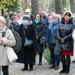 Modlitwa na gdańskim cmentarzu Srebrzysko