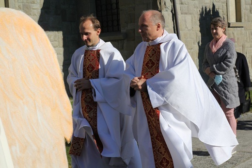 "Holy Wins" - święci odwiedzili parafię w Wieprzu koło Żywca