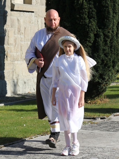 "Holy Wins" - święci odwiedzili parafię w Wieprzu koło Żywca