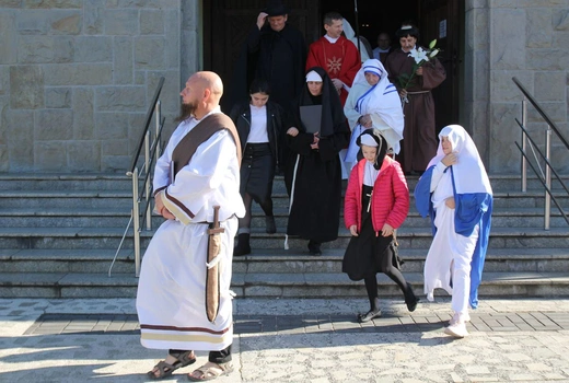 "Holy Wins" - święci odwiedzili parafię w Wieprzu koło Żywca