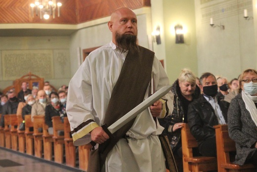 "Holy Wins" - święci odwiedzili parafię w Wieprzu koło Żywca