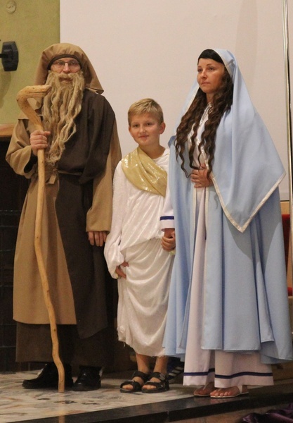 "Holy Wins" - święci odwiedzili parafię w Wieprzu koło Żywca