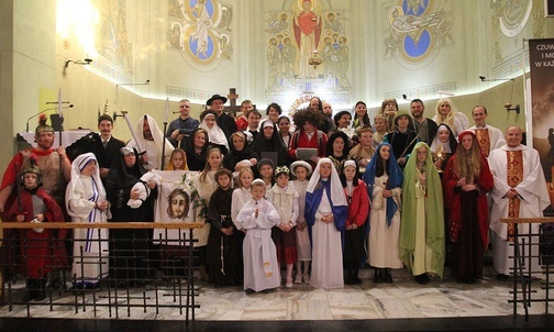 Kawałek nieba, który przybył dziś do kościoła w Wieprzu koło Żywca.