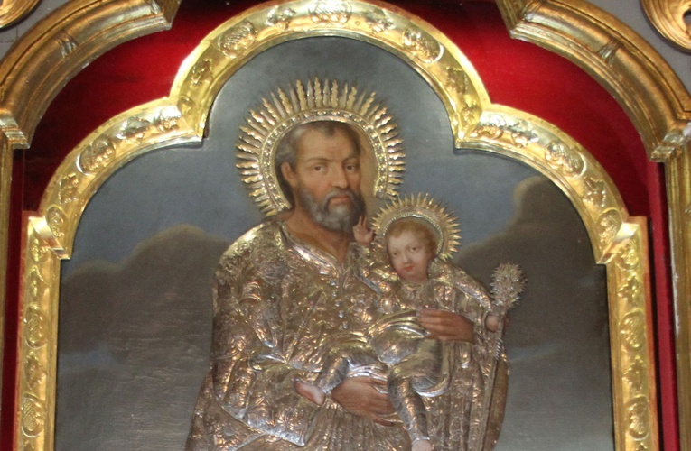 Obory. Obraz św. Józefa w ołtarzu bocznym sanktuarium. Przed tym obrazem 19 marca 2021 r. biskup Piotr Libera zawierzył diecezję płocką Opiekunowi Kościoła Powszechnego
