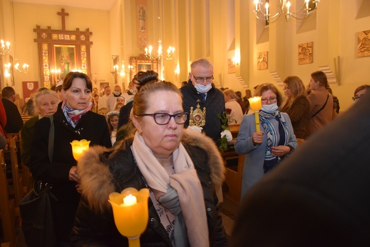 Noc Świętych w Głownie