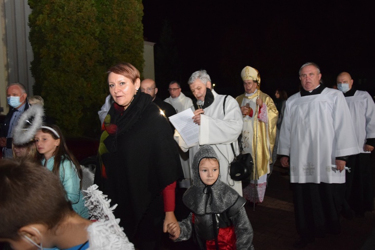 Noc Świętych w Głownie