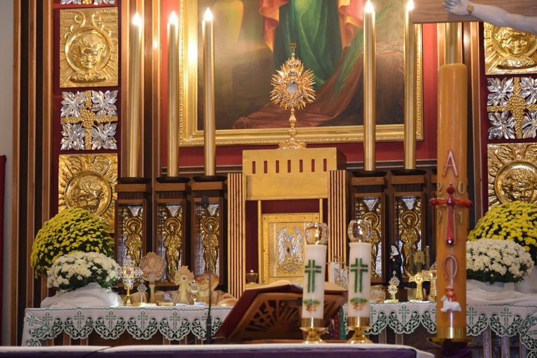Noc Świętych w Głownie