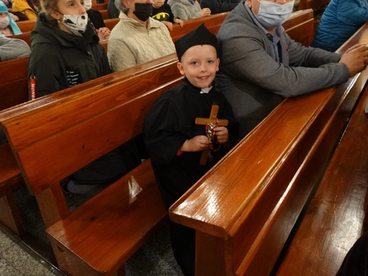 Korowód Świętych uśmiechniętych w parafii św. Michała Archanioła w Leśnej - 2021