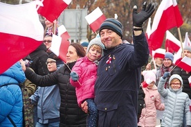 ▲	Pomiędzy godz. 10 a 13 odbędzie się w Śródmieściu szereg wydarzeń związanych z obchodami 11 Listopada.