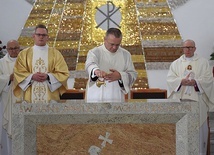 Konsekracja ołtarza.
