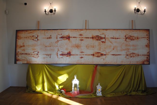 Wierna kopia Całunu Turyńskiego w SOK w Dzikowcu.