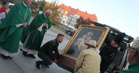 Legnica. Peregrynacja, odpust i renowacja