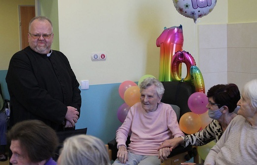 100 lat pani Elżbiety Simko w Centrum Medycznym Sióstr Elżbietanek w Cieszynie