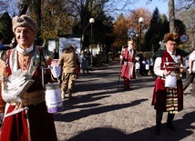 Podczas kwesty na krakowskim cmentarzu Rakowickim zebrano niemal 42 tys. zł