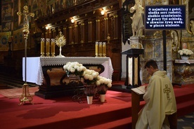 Rozpoczęcia rekolekcji dokonał ks. Konrad Fedorowski.