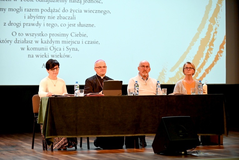 Synod zaczęli od parafialnych koordynatorów