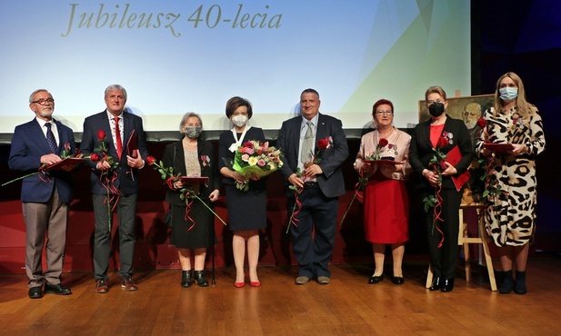 To pierwsza organizacja pozarządowa, która zajęła się osobami bezdomnymi