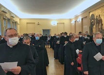 Dziekani archidiecezji o synodzie