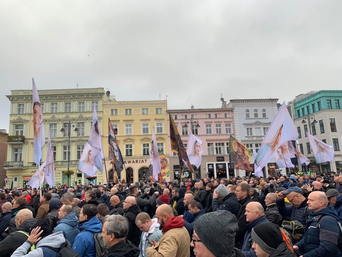 Męski Różaniec w Świdnicy i Bydgoszczy