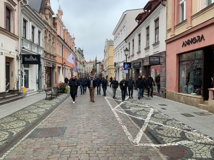 Męski Różaniec w Świdnicy i Bydgoszczy