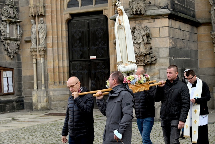 Męski Różaniec w Świdnicy i Bydgoszczy