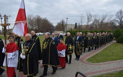 Chorągiew Rycerzy Jana Pawła II powiewa nad Makowem Mazowieckim