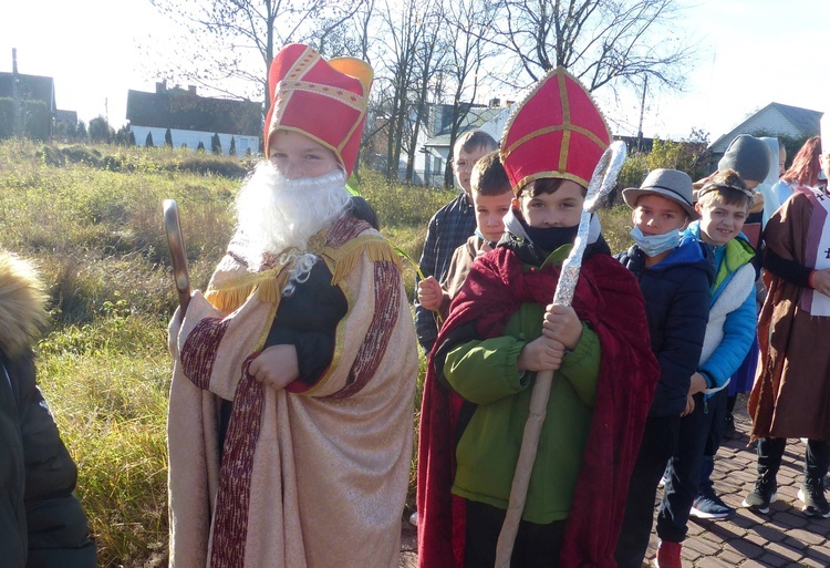 Marsz świętych w Borowej k. Mielca