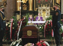 	Msza św. pogrzebowa odbyła się w lubelskiej katedrze.
