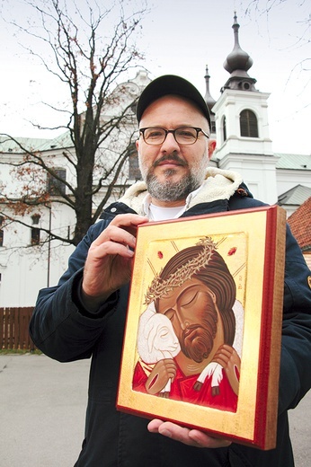 ▲	Ikona Dobrego pasterza przypomina Janowi Floreście o Bogu, który szukał go przez wiele lat. I odnalazł tu, w kościele w Lesie Bielańskim.