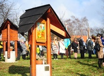 Poświęcenie Kresowej Drogi Krzyżowej w Radwanowicach