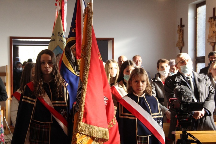 Łopoń. Uroczystość nadania szkole imienia