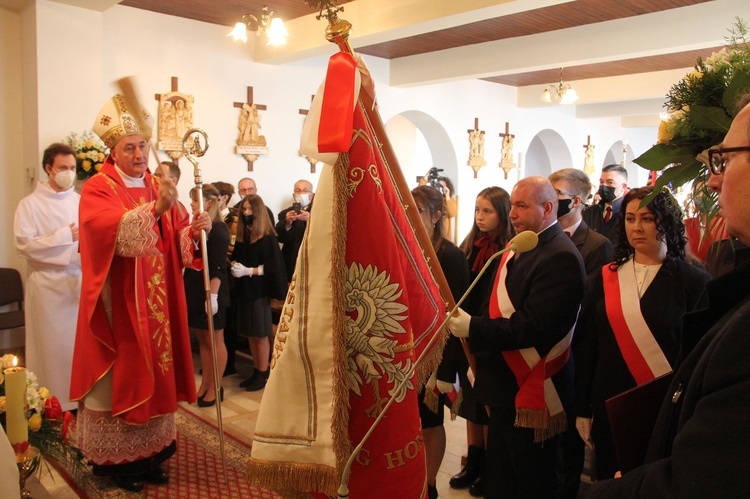 Łopoń. Uroczystość nadania szkole imienia