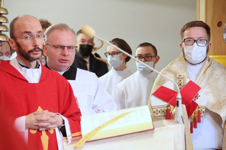 Łopoń. Uroczystość nadania szkole imienia