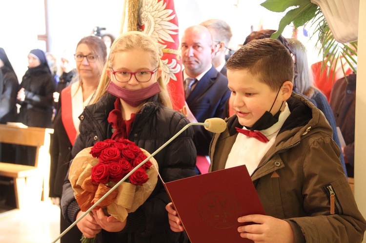 Łopoń. Uroczystość nadania szkole imienia