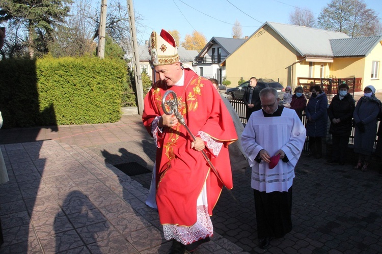 Łopoń. Uroczystość nadania szkole imienia