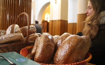 Caritas. Chlebek i torba