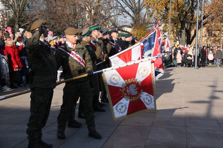 Obchody 103. rocznicy odzyskania przez Polskę niepodległości